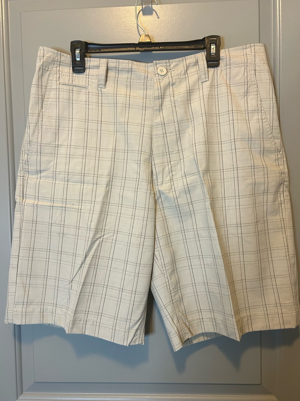 CHAMPS Men's Cream Plaid Casual Shorts